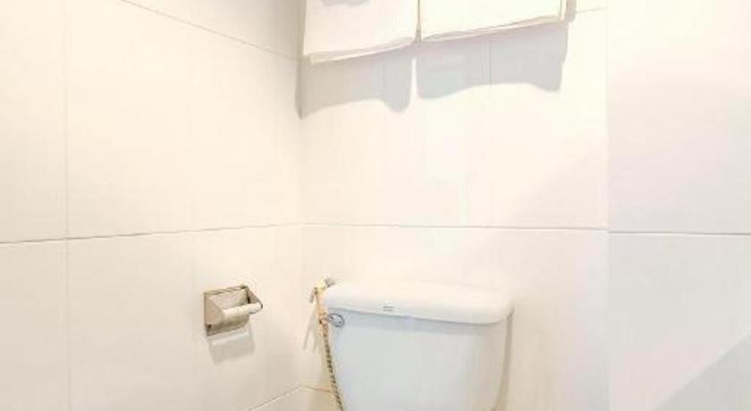 Oyo 383 White Inn Hotel Ban Khlong Lat Bua Khao Buitenkant foto